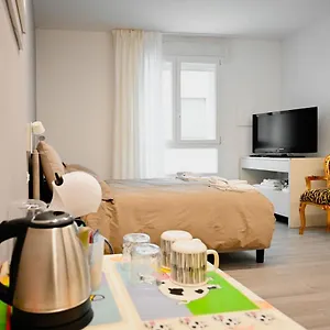 Cozy Downtown Appartamento